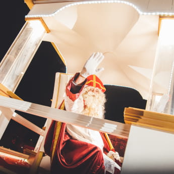 Saint Nicolas lors du défilé de Nancy