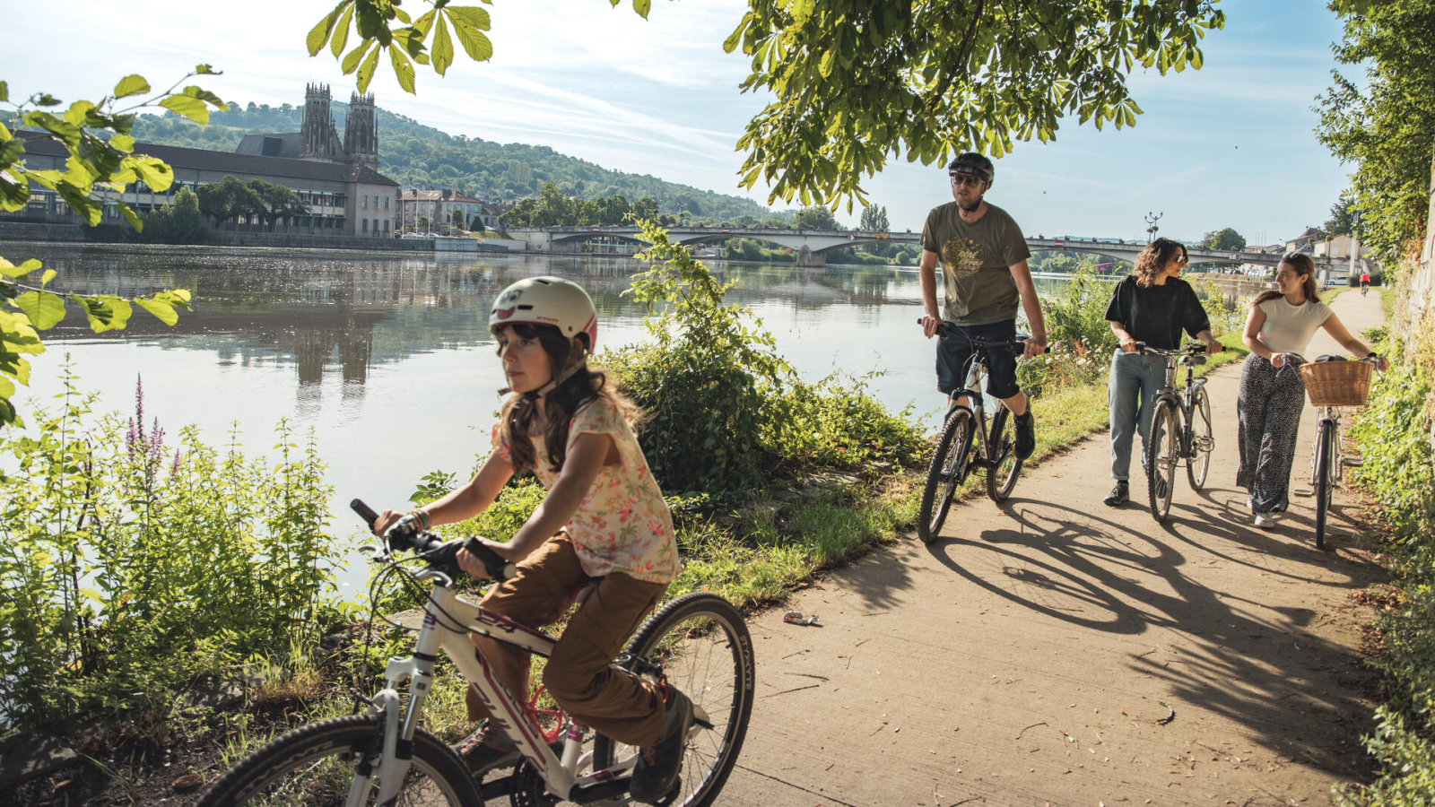 Balade au bord de la Moselle à Pont-à-Mousson