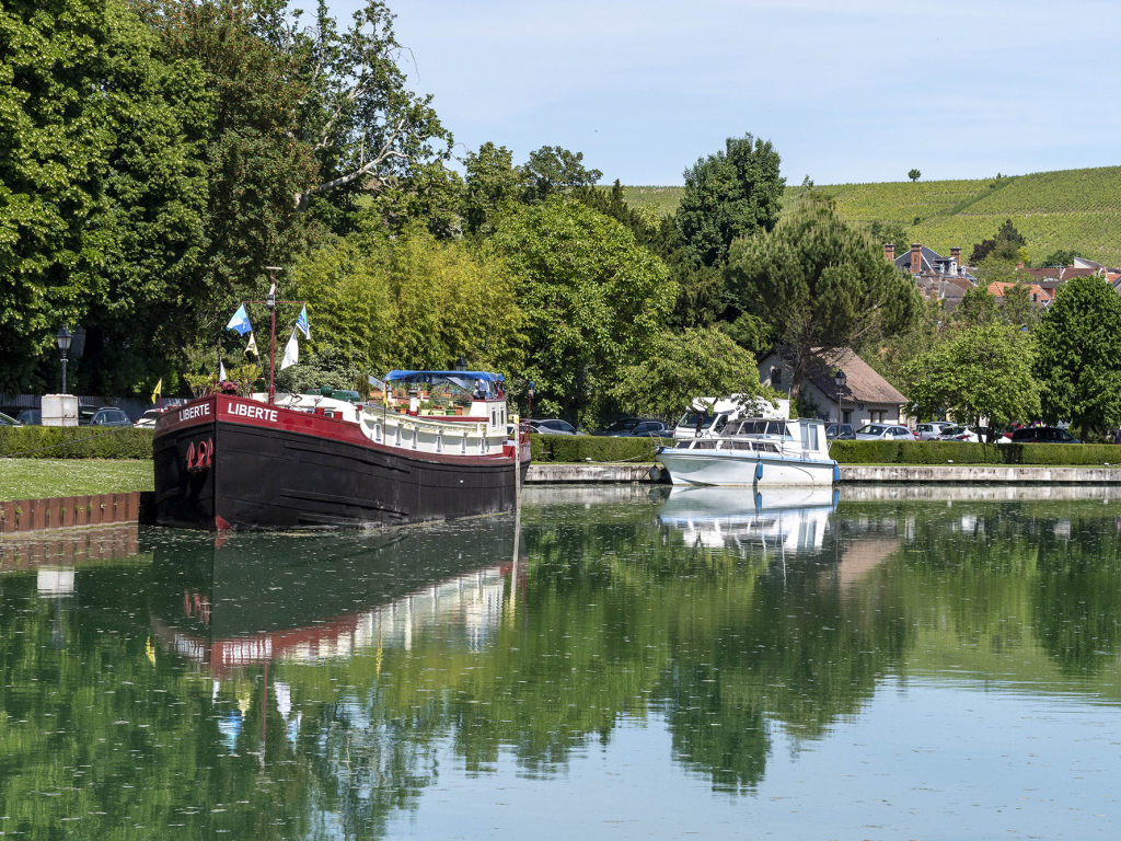 Canal de la Marne péniches
